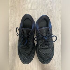 Nike Tanjun Sneakers